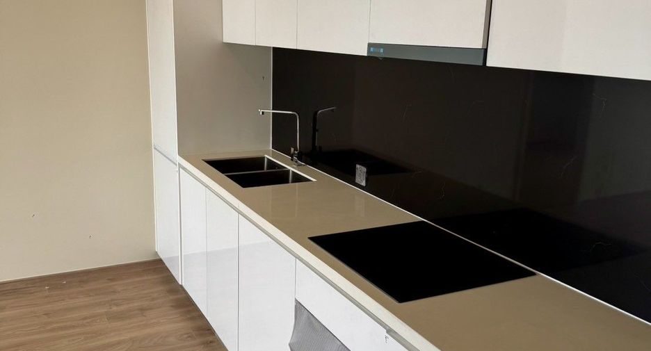 For sale 2 bedrooms condo in Watthana, Bangkok