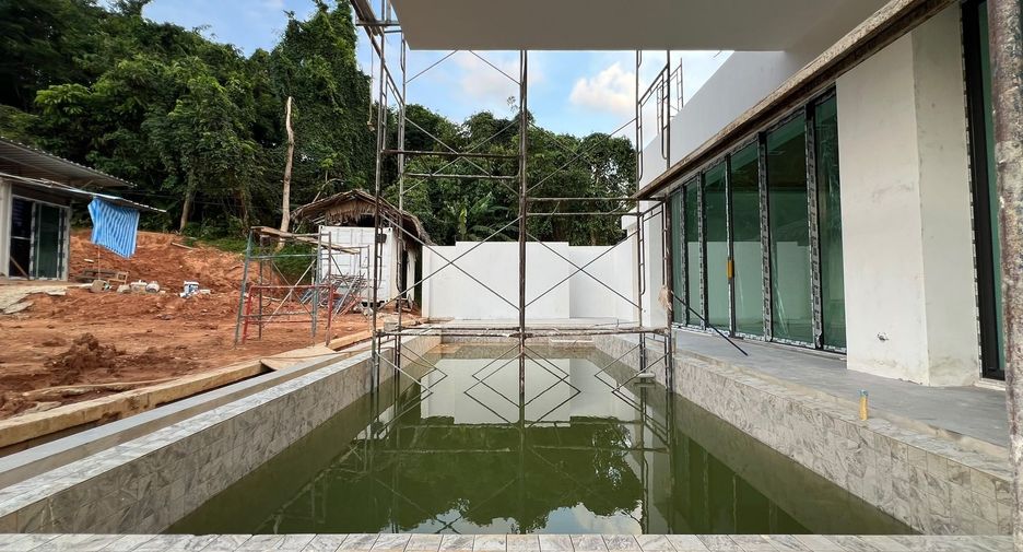 For sale 3 bedrooms villa in Thalang, Phuket