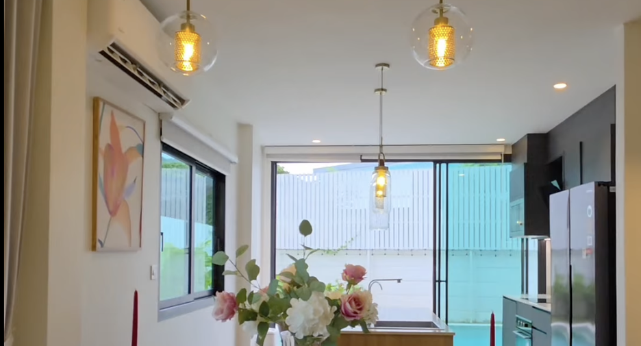 For rent 3 ベッドルーム villa in Mueang Phuket, Phuket
