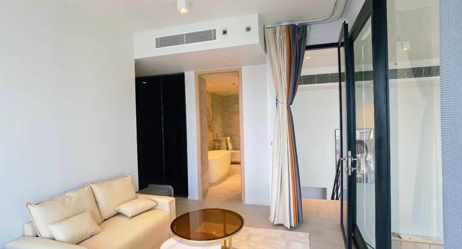 For rent 2 bedrooms condo in Sathon, Bangkok