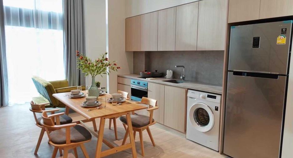 For rent 2 bedrooms condo in Sathon, Bangkok
