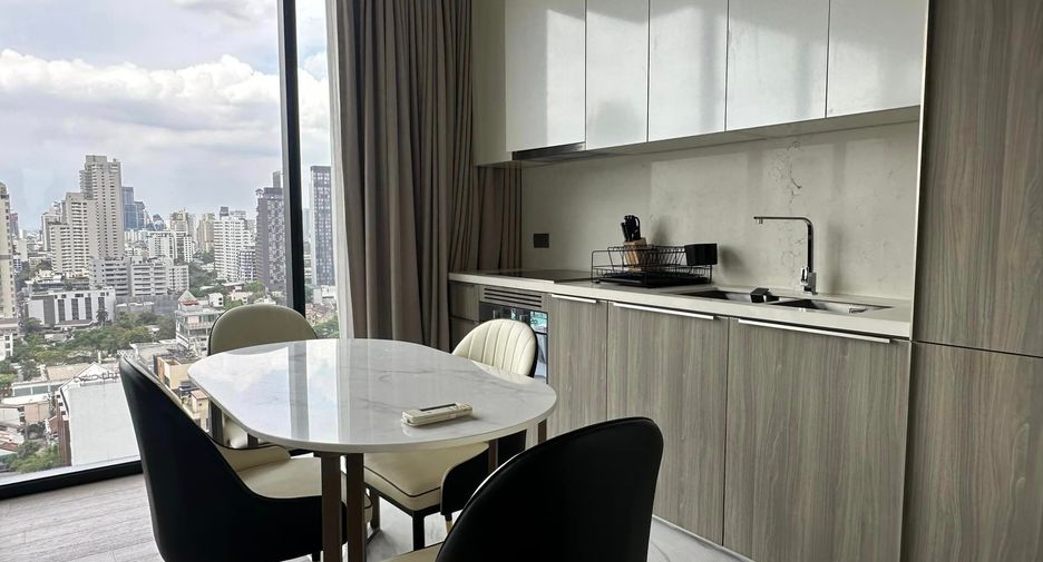 Condo en alquiler y en venta de 2 habitaciones en Khlong Toei, Bangkok