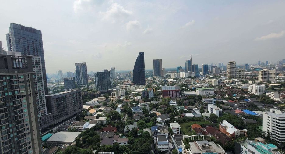 ให้เช่า และ ขาย 2 ห้องนอน คอนโด ใน คลองเตย, กรุงเทพฯ