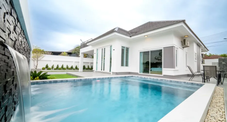For sale 3 bedrooms villa in Bang Lamung, Chonburi