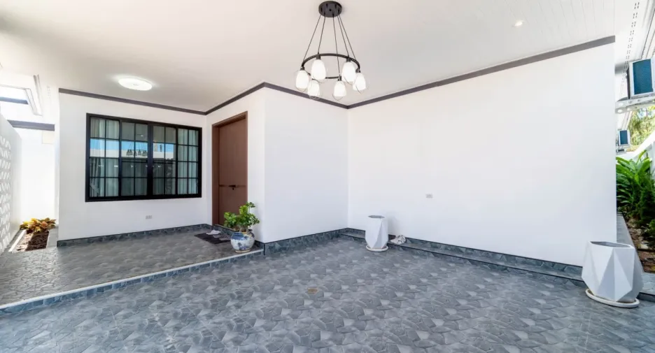For sale 3 bedrooms villa in Bang Lamung, Chonburi