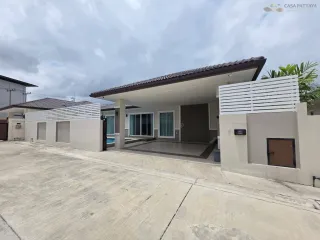 For sale 3 bedrooms villa in Bang Lamung, Chonburi