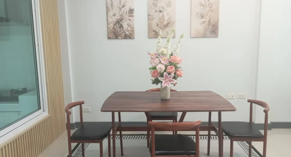 For sale 3 bedrooms townhouse in Bang Lamung, Chonburi