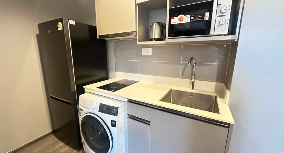 For rent 1 bed condo in Khlong Toei, Bangkok