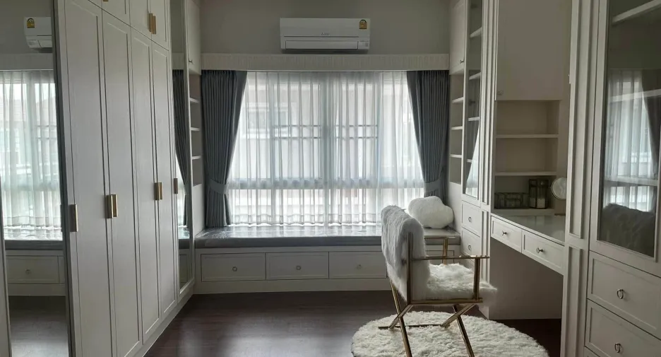 Haus zur Miete mit 4 Zimmer in San Kamphaeng, Chiang Mai