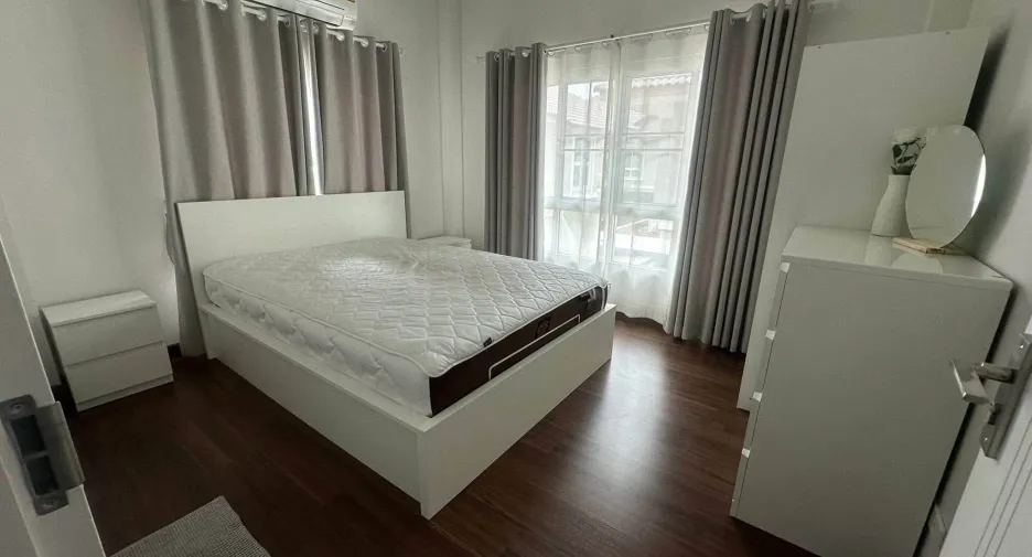 Haus zur Miete mit 4 Zimmer in San Kamphaeng, Chiang Mai