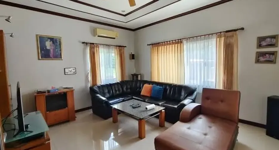 Villa en venta de 5 habitaciones en Mueang Rayong, Rayong