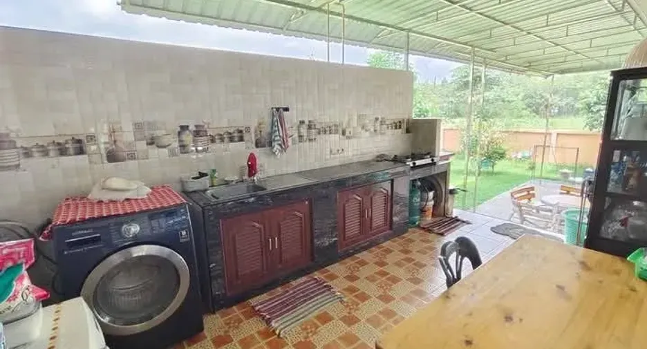Villa en venta de 5 habitaciones en Mueang Rayong, Rayong