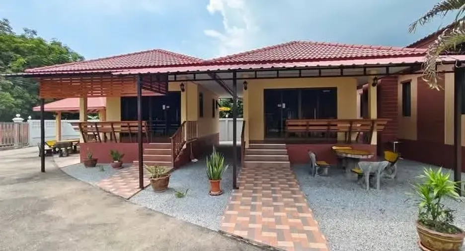 Villa en venta de 5 habitaciones en Mueang Rayong, Rayong