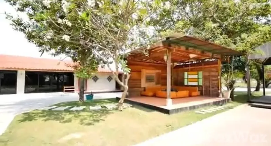 Villa en venta de 8 habitaciones en Mueang Rayong, Rayong