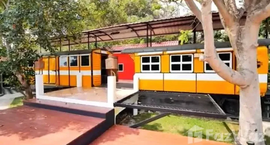 Villa en venta de 8 habitaciones en Mueang Rayong, Rayong