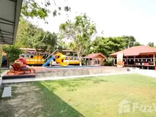Villa en venta de 8 habitaciones en Mueang Rayong, Rayong