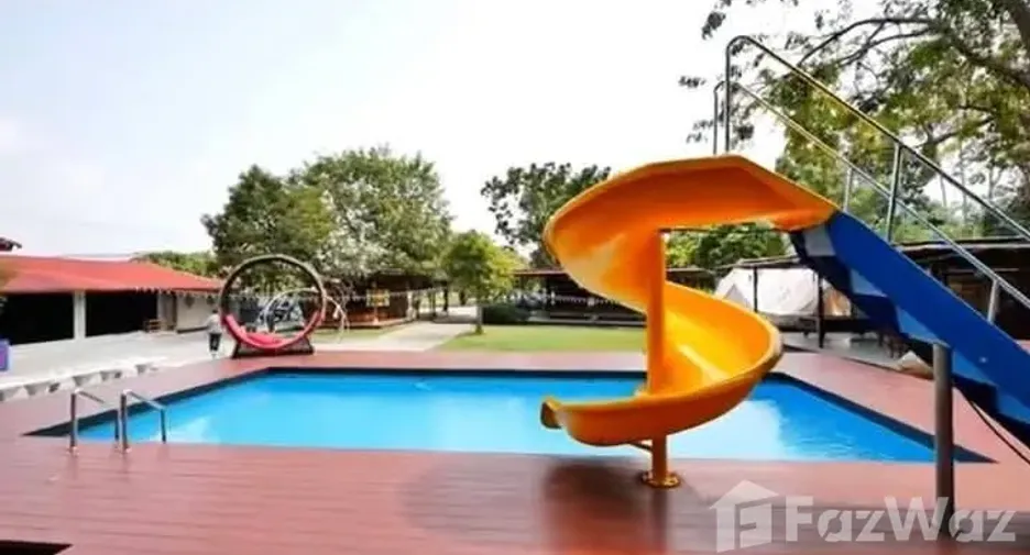 Villa en venta de 8 habitaciones en Mueang Rayong, Rayong