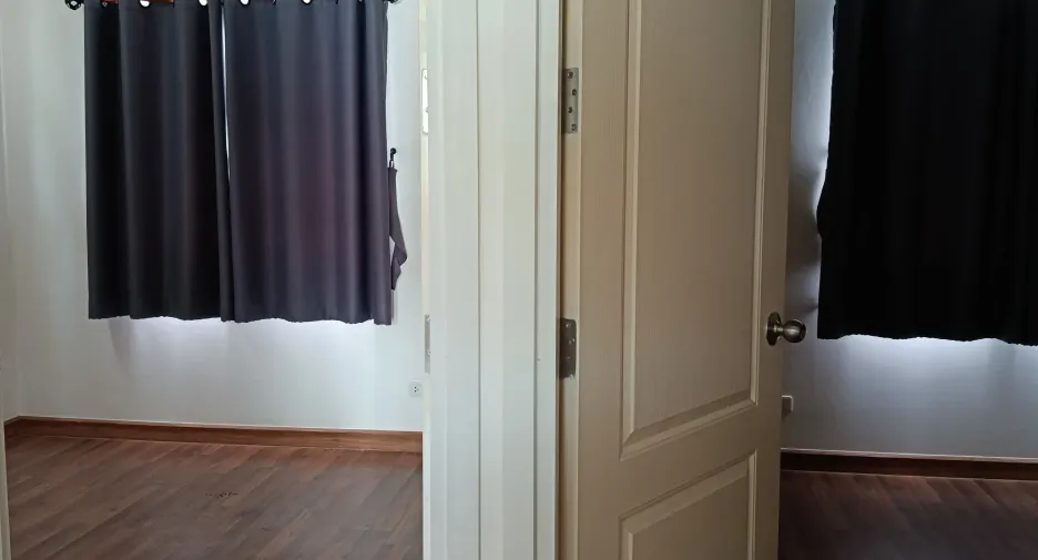 For sale 3 bedrooms townhouse in Khlong Luang, Pathum Thani