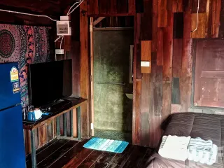 Продажа Участок в Mae Tha, Lampang
