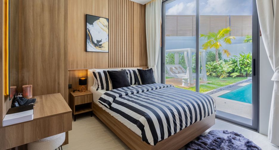 For sale 4 bedrooms villa in Mueang Phuket, Phuket