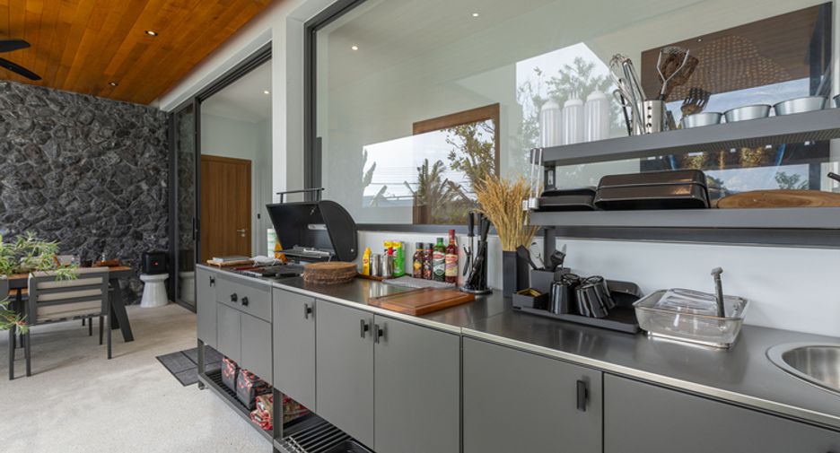 For sale 3 bedrooms villa in Thalang, Phuket