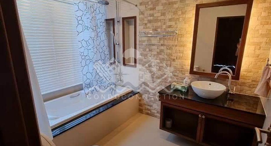 For rent 3 bedrooms house in Huay Yai, Pattaya