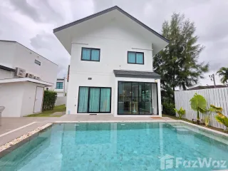 Villa en alquiler y en venta de 3 habitaciones en Mueang Phuket, Phuket
