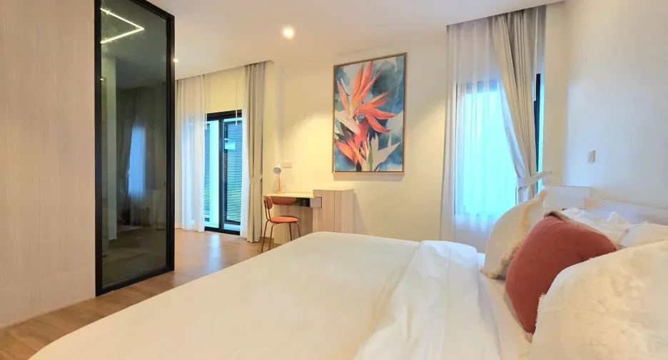 Villa en alquiler y en venta de 3 habitaciones en Mueang Phuket, Phuket