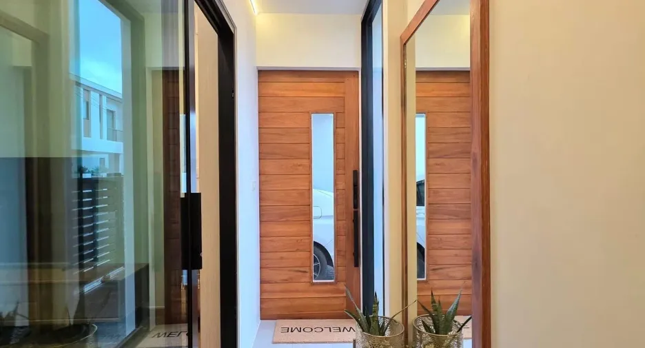 Villa en alquiler y en venta de 3 habitaciones en Mueang Phuket, Phuket