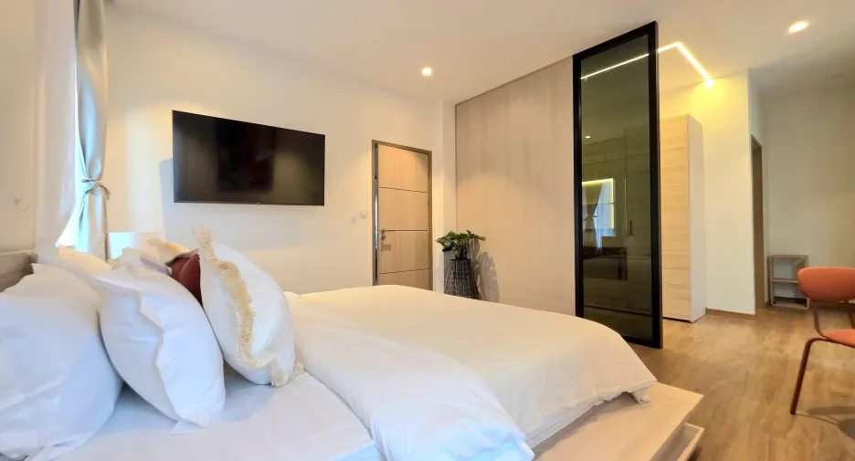 Villa en alquiler y en venta de 3 habitaciones en Mueang Phuket, Phuket