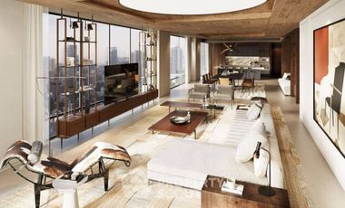 For sale 3 bedrooms condo in Khlong Toei, Bangkok