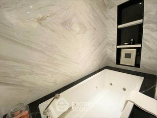For sale 2 bedrooms condo in Khlong San, Bangkok