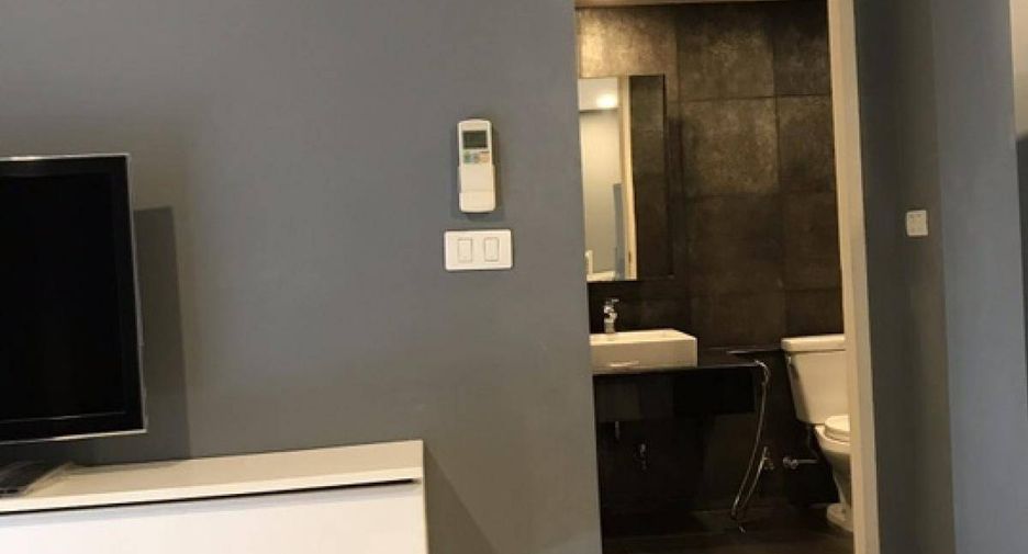 For rent and for sale 1 bed condo in Khlong Toei, Bangkok