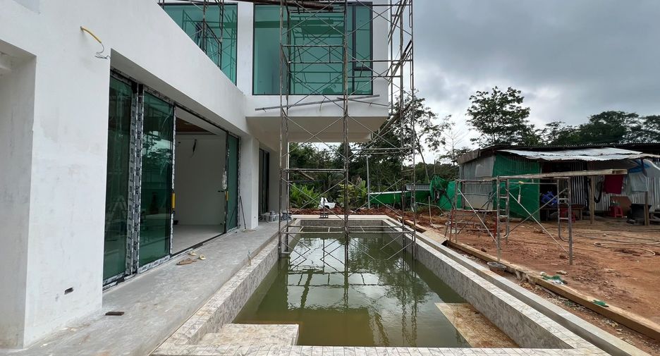 For sale 3 bedrooms villa in Thalang, Phuket
