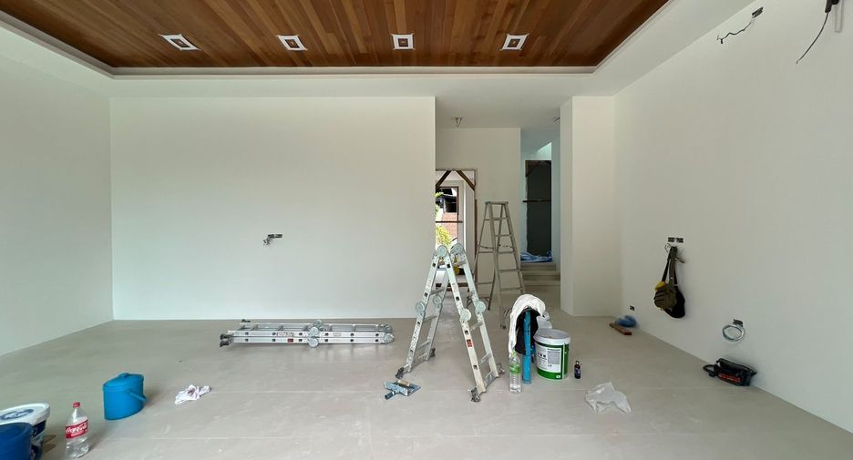 For sale 3 bedrooms villa in Thalang, Phuket