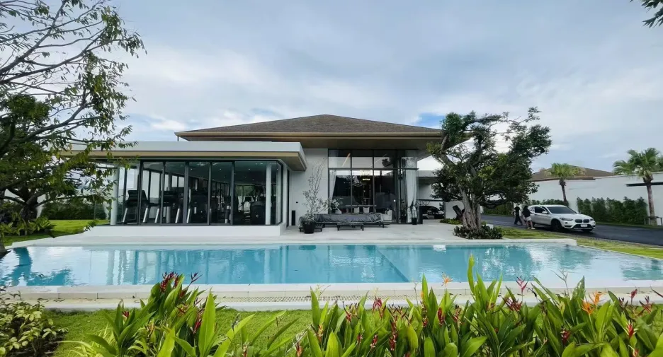 Villa zur Miete mit 4 Zimmer 
