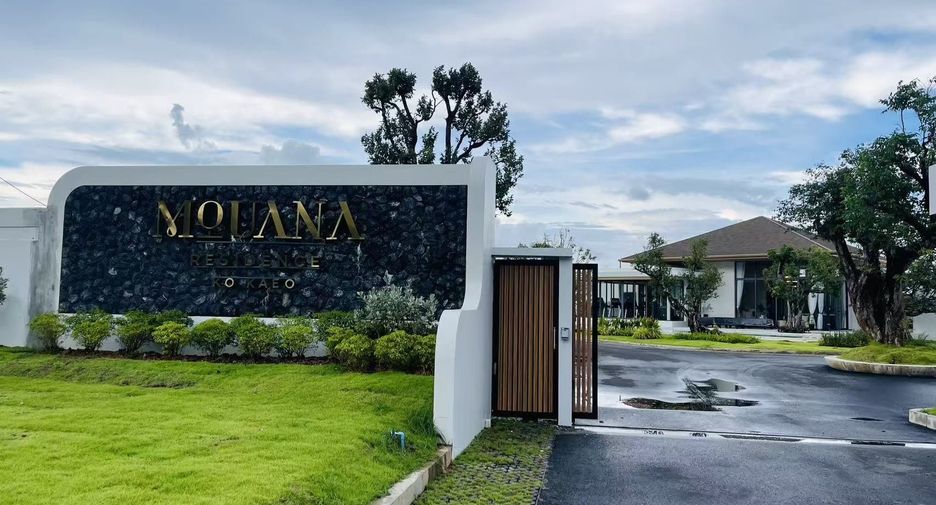 For rent 4 bedrooms villa in Mueang Phuket, Phuket