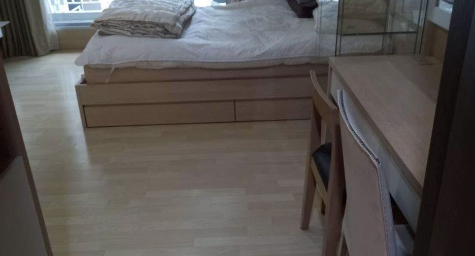 Продажа 1 кровать кондо в Хуаи Кхщанг, Бангкок