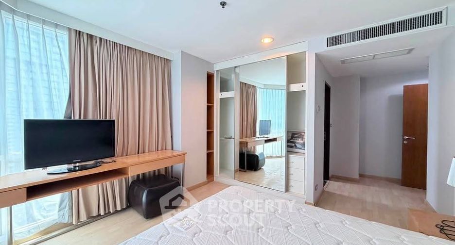 For sale 2 bedrooms condo in Khlong Toei, Bangkok
