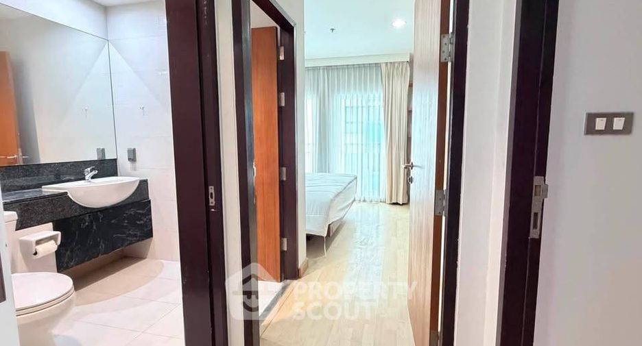 For sale 2 bedrooms condo in Khlong Toei, Bangkok