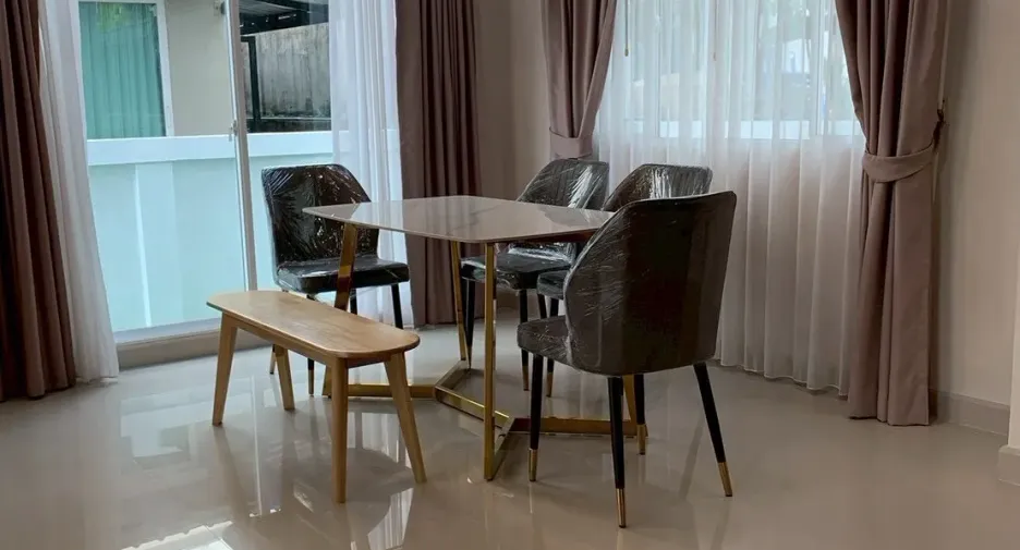 Haus zur Miete mit 3 Zimmer in Kathu, Phuket