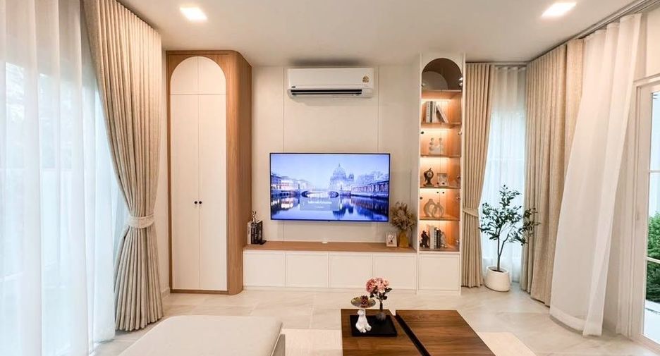 Haus zur Miete mit 3 Zimmer in Bang Phli, Samut Prakan
