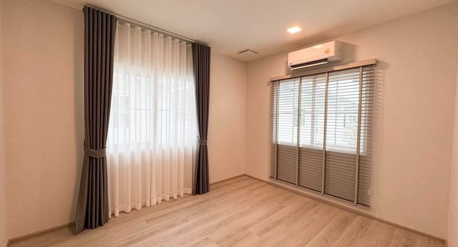 Haus zur Miete mit 3 Zimmer in Bang Phli, Samut Prakan