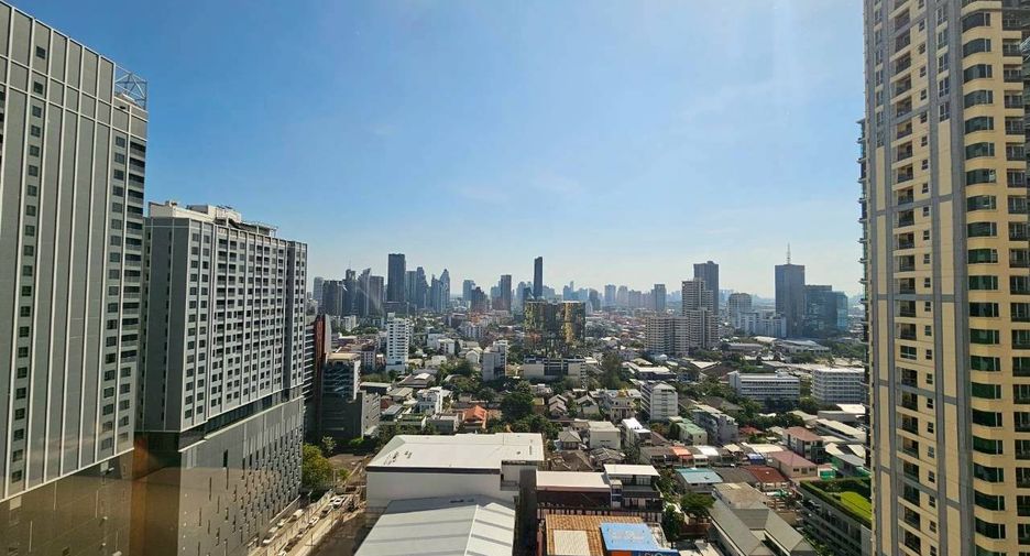 For rent 1 bed condo in Khlong Toei, Bangkok