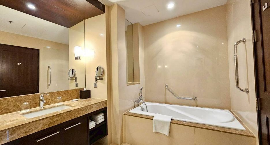 For rent 1 bed condo in Khlong Toei, Bangkok