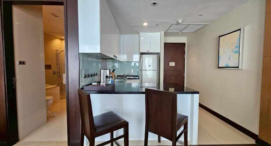 For rent 1 bed condo in Khlong Toei, Bangkok
