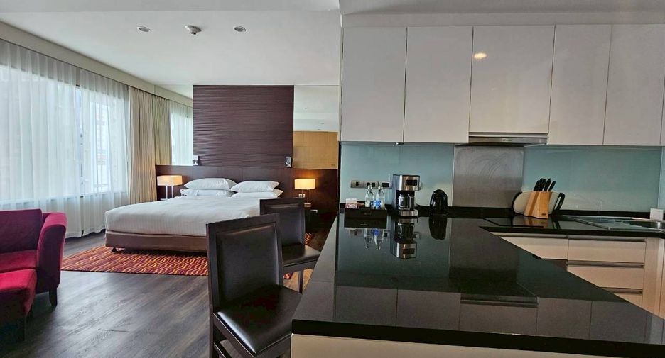 For rent 1 bed condo in Khlong Toei, Bangkok