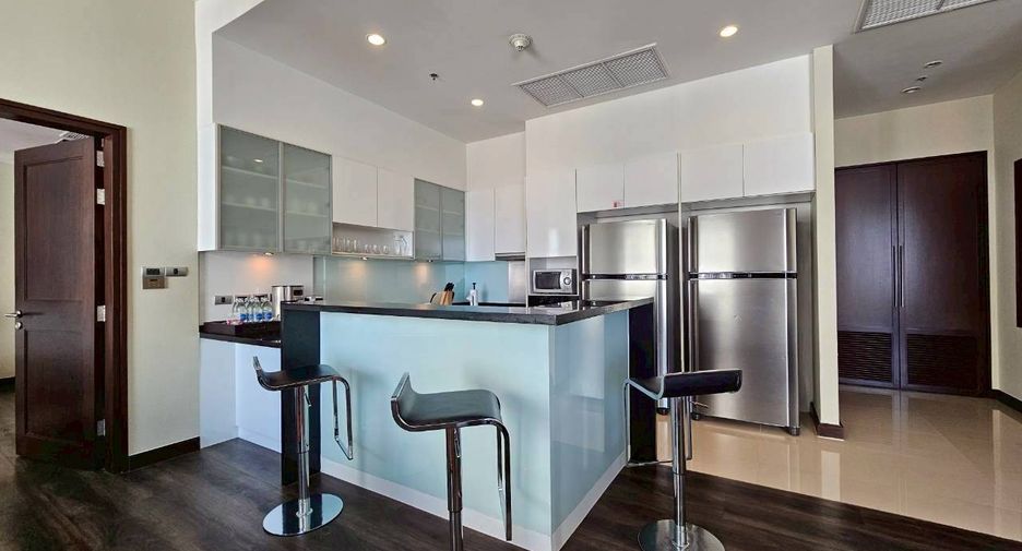 For rent 2 bedrooms condo in Khlong Toei, Bangkok