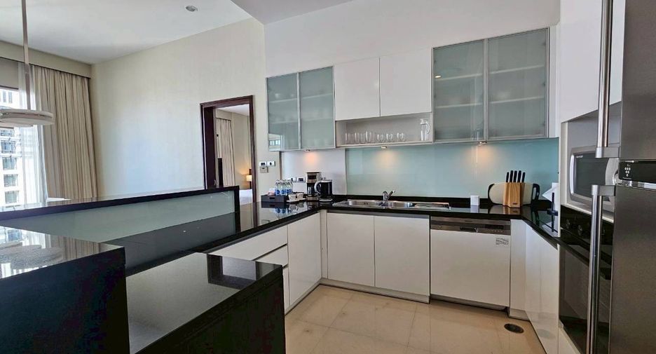 For rent 2 bedrooms condo in Khlong Toei, Bangkok