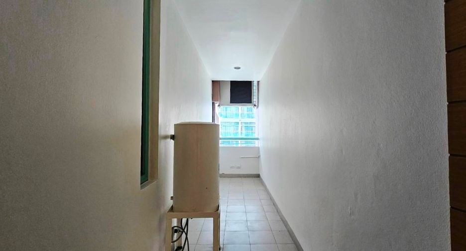 Condo en alquiler de 2 habitaciones en Bang Kho Laem, Bangkok